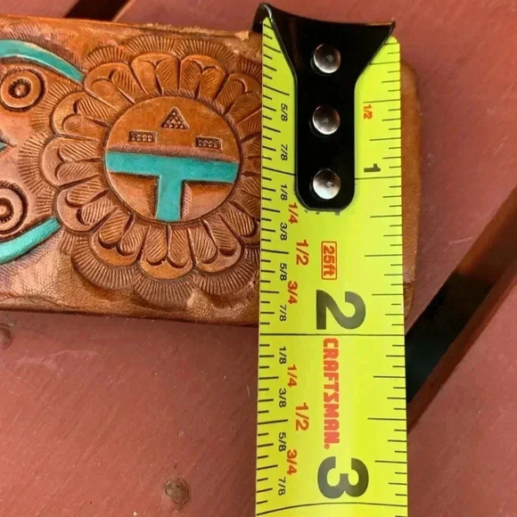 Vintage Unique 100% Leather Etched Belt w  Wooden Buckle. 39” - Picture 6 of 7